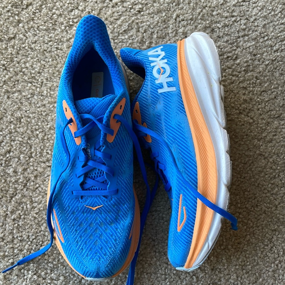 Hoka Clifton 9